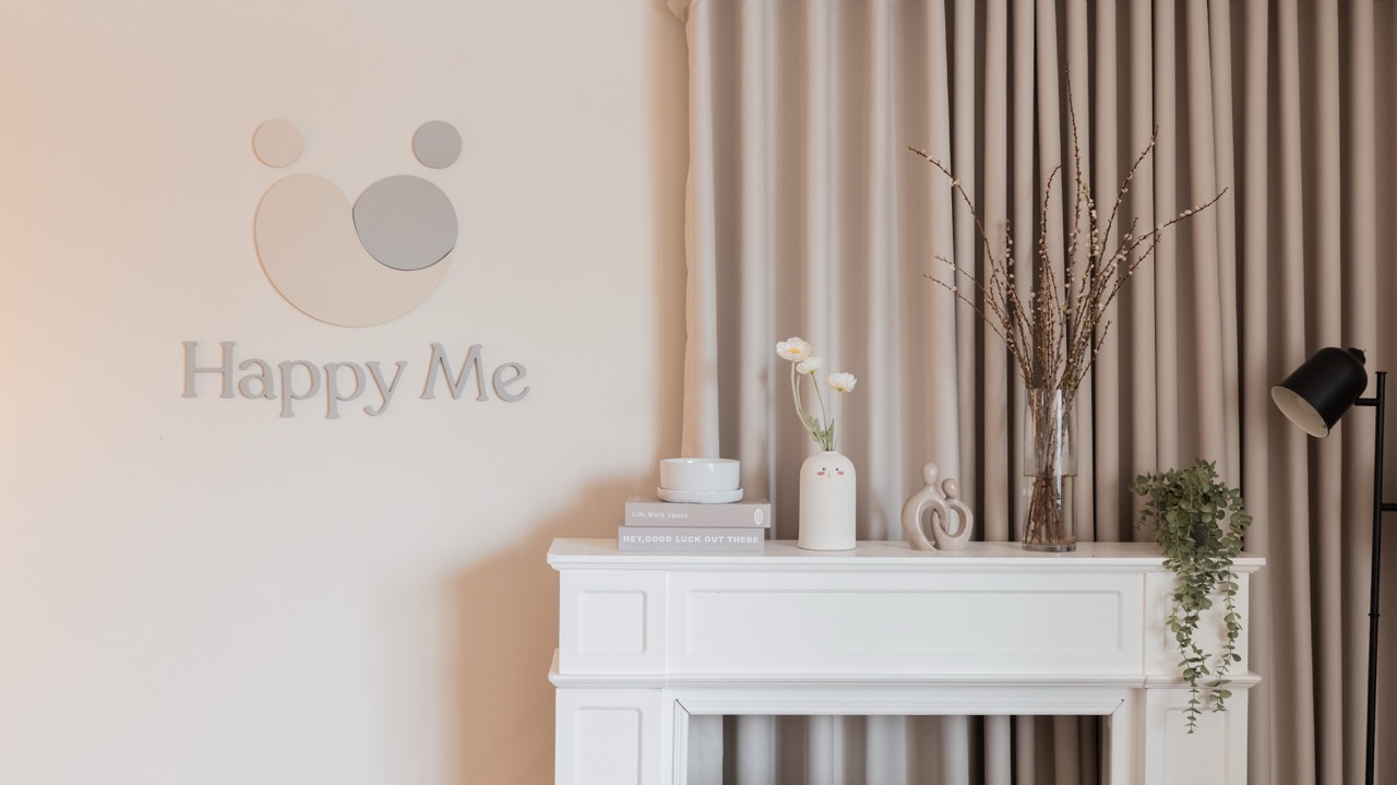 บรรยากาศพื้นที่ภายใน Happy Me Clinic
